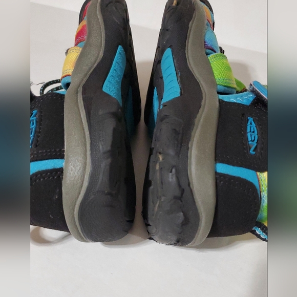 Keen multicolored sandals children size 1. - Picture 5 of 15